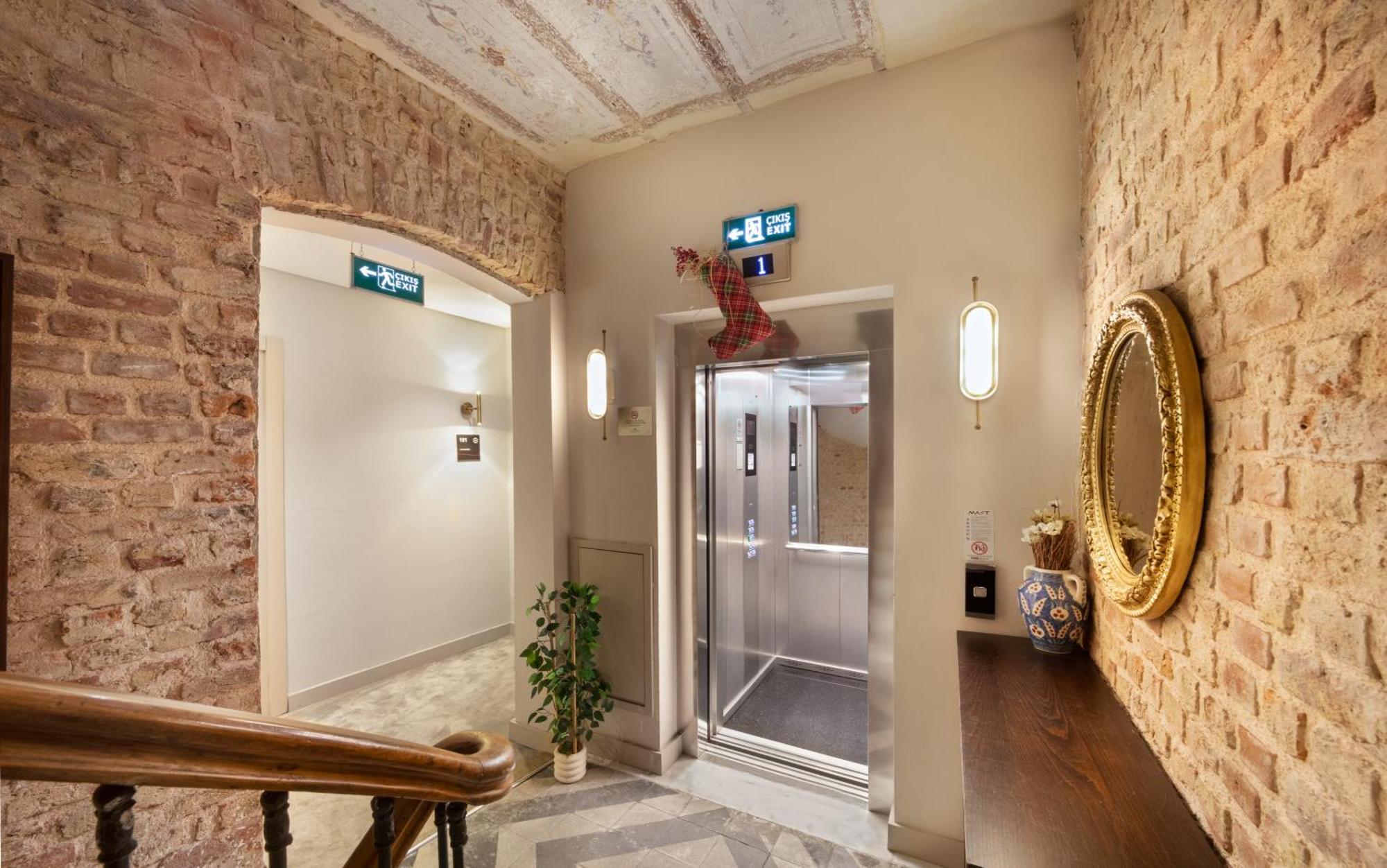 Hotel Sykai Pera 4*
